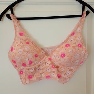 PINK Peach Floral Lace Wireless Bralette with Bright Pink Floral Accents (M)🩷